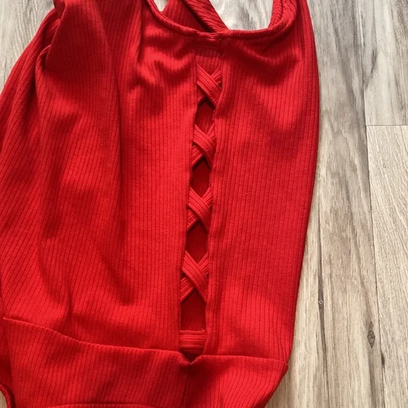 Express Red Cutout Bodysuit - Picture 7 of 8